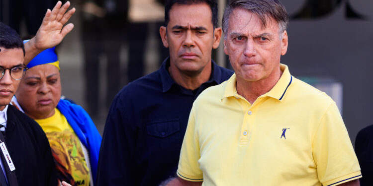 Prisão domiciliar de Jair Bolsonaro: decisão do STF pode impactar eleições futuras